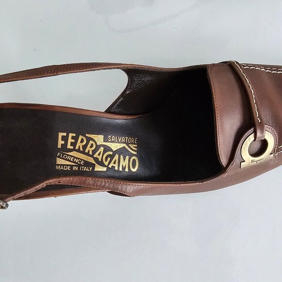 Ferragamo Sling Backs. New!! Vintage!! - Picture 4 of 11